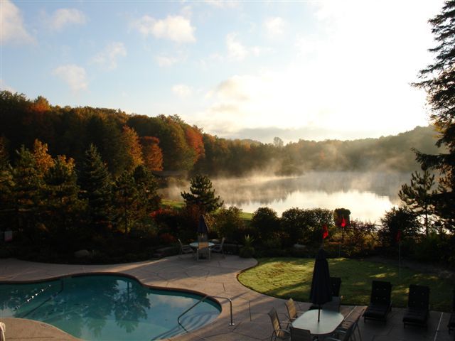 Event Venue Western New York A pool and outdoor area at Beaver Hollow Conference Center